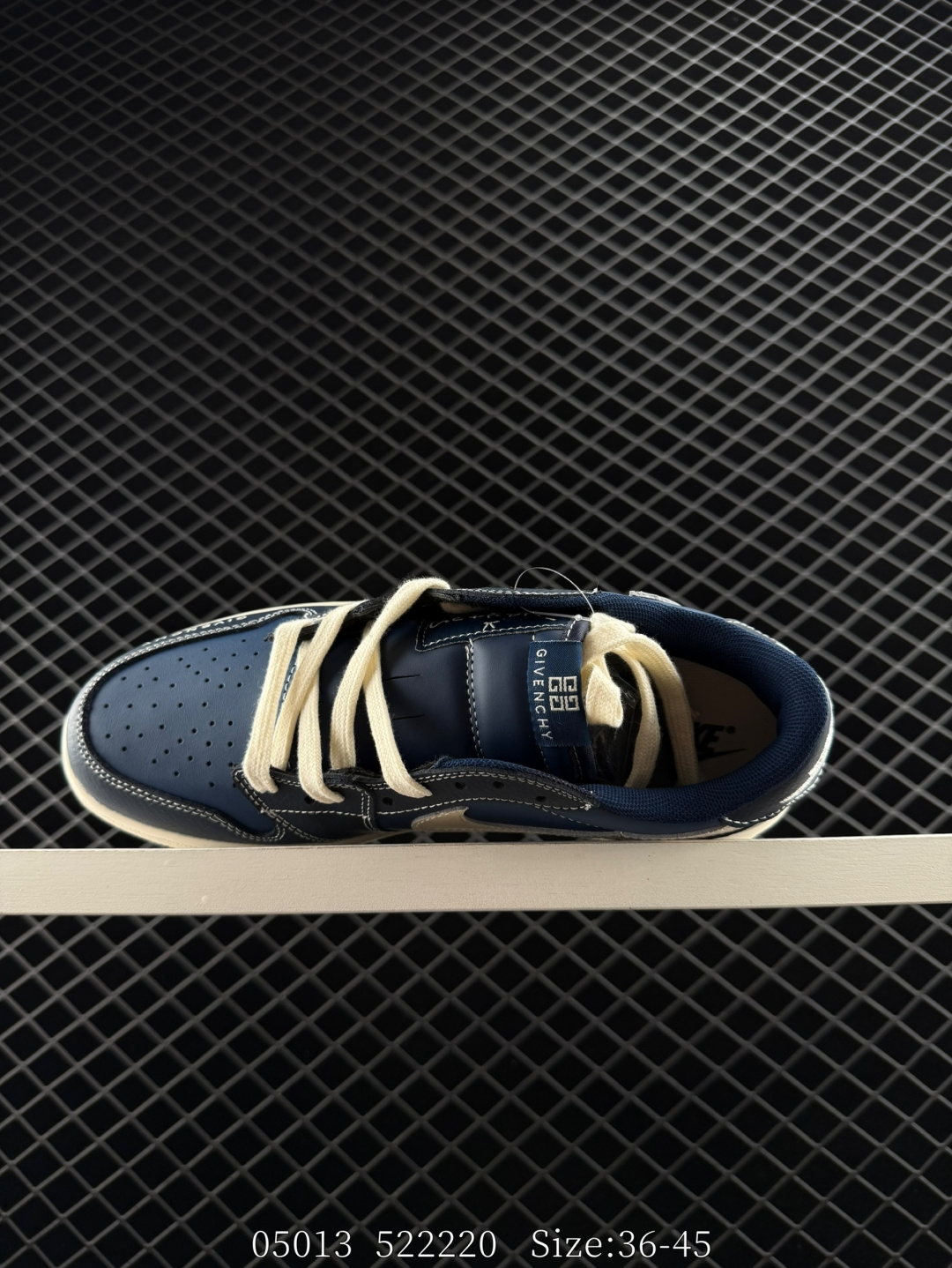 Travis Scott x Air Jordan 1 ” Reverse Mocha “